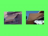 Los brazos se sujetan a la barandilla. Seg�n la posici�n de los brazos puede lograr una ca�da vertical, dotando de mayor intimidad la estancia. - 3