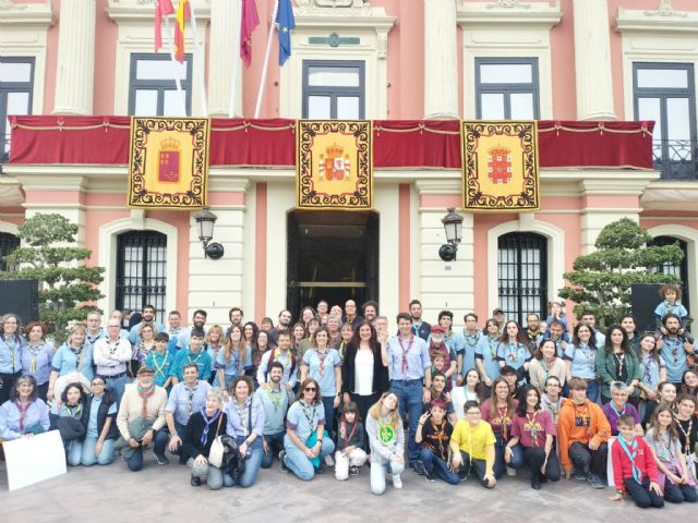 Cerca de cien scouts se dan cita en Murcia para celebrar el Día del Fundador
