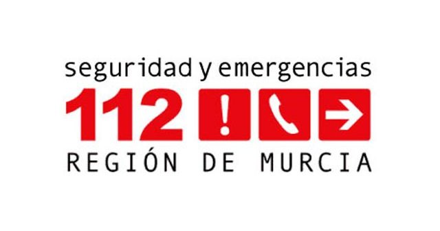 Servicios de emergencia han rescatado de una vivienda a dos personas, una de ellas fallecida, en Murcia
