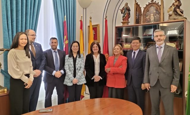 La UCAM recibe la visita de una delegación de la Embajada de Taiwán