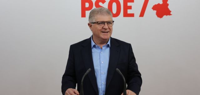 Pepe Vélez traslada al Ayuntamiento de Murcia el apoyo del Partido Socialista para que el municipio sea sede del Mundial de Fútbol de 2030