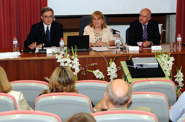 Acto inaugural: Felipe Pétriz, Pilar Arnaiz y Eduardo Osuna