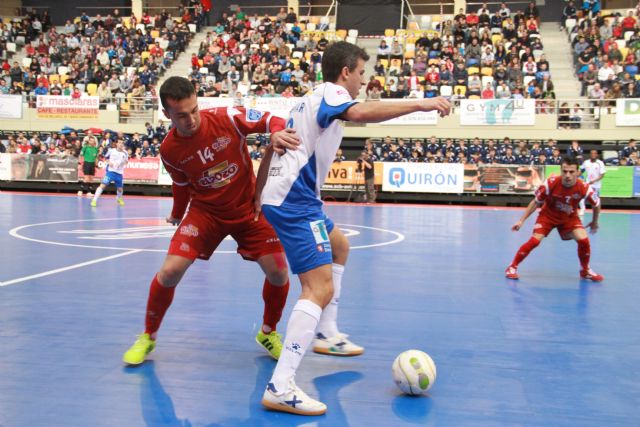 Adri sufre una fractura en el segundo metatarsiano del pie izquierdo y estará de baja de 4 a 6 semanas