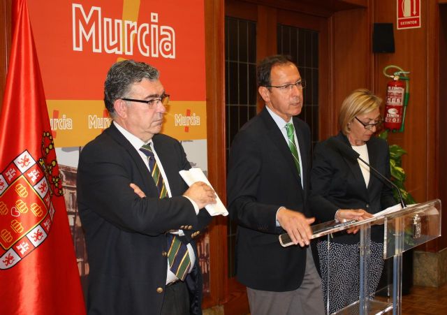 El Ayuntamiento y Aguas de Murcia crean una tarifa plana de 5€ para las familias sin recursos