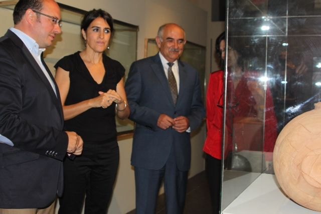 Garre resalta el gran valor del Museo Arqueológico como 'baluarte del patrimonio de todos los murcianos'