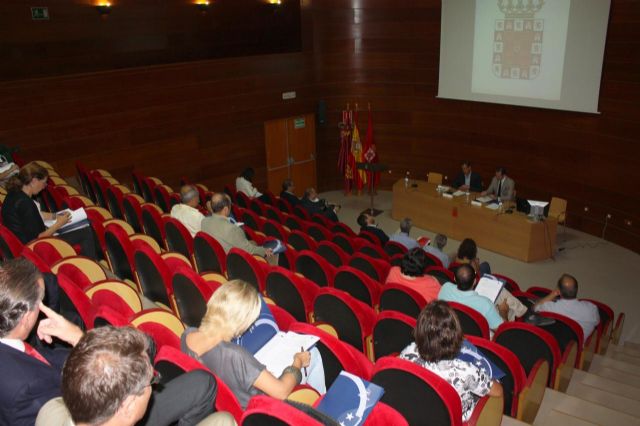 La FEMP pone al servicio de los ayuntamientos una Central de Contratación para ahorrar costes y simplificar trámites