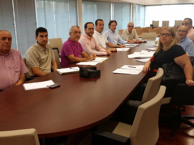 El Ayuntamiento aprueba nuevos turnos de trabajo para los taxistas