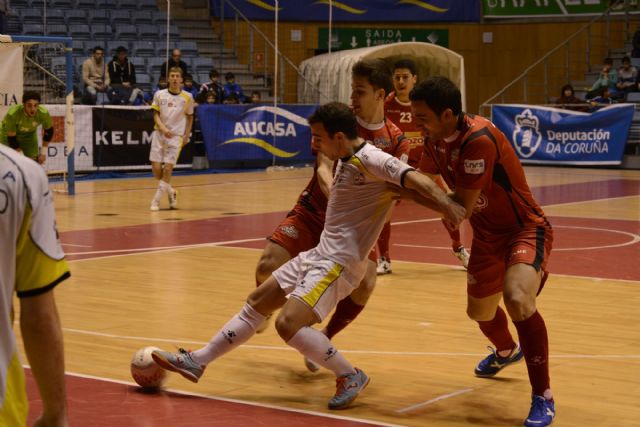 José Ruiz, ante Ribera Navarra: 'Será complicado, su entrenador siempre nos plantea un partido diferente y atrevido'