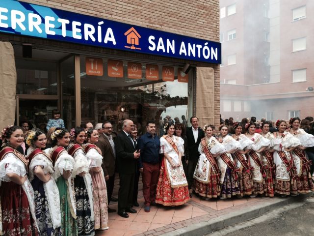 El Alcalde acude a la IV Degustación de Buñuelos y Chocolate