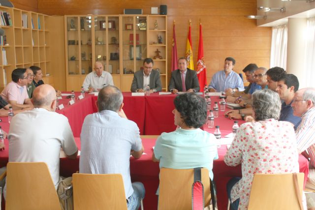 Primera toma de contacto de la Corporación con los sindicatos