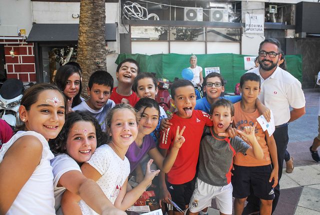 300 niños participan en las actividades del Día sin coche