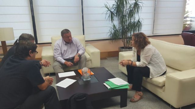 Ahora Murcia pide el informe de la abogacía sobre el ave, pero bernabé vende humo