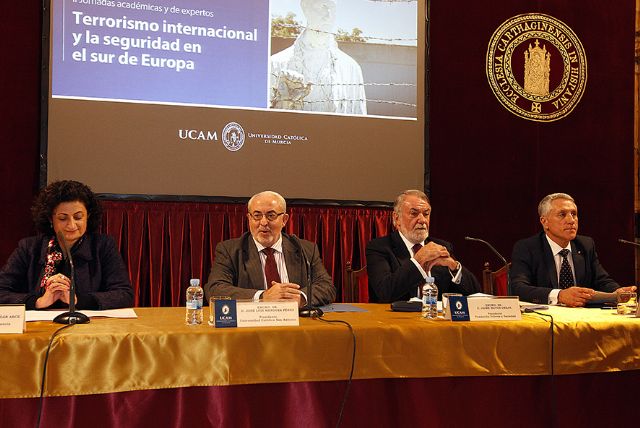 Mayor Oreja sobre el terrorismo internacional