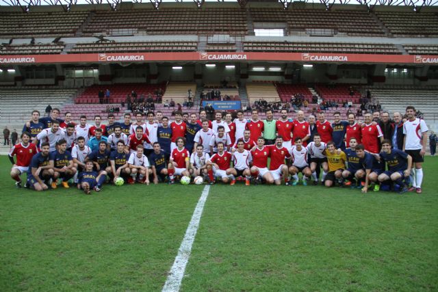Triangular de fútbol entre alumnos de Medicina de la UCAM, de la Universidad de Murcia y la Balompédica Murciana de Medicina