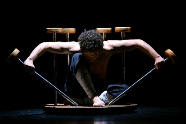 Doble sesión de circo contemporáneo en el TCM