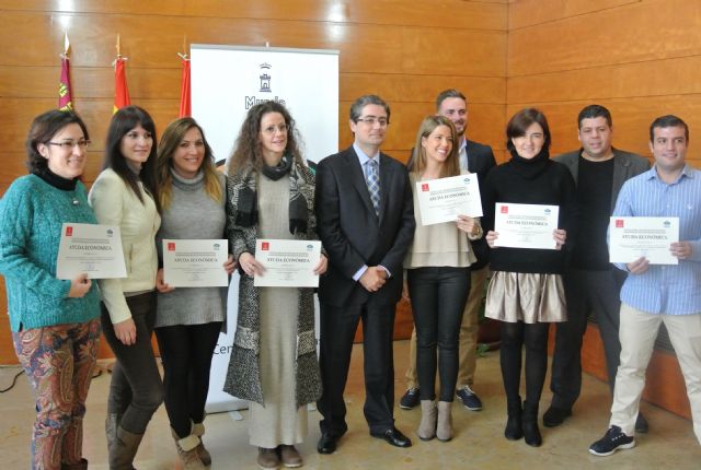 16 emprendedores reciben ayudas del Ayuntamiento para mantener sus negocios