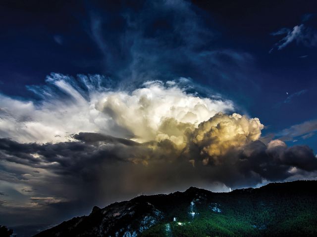 El Museo de la Ciencia y el Agua lanza en redes sociales la campaña #NubesEnCasa