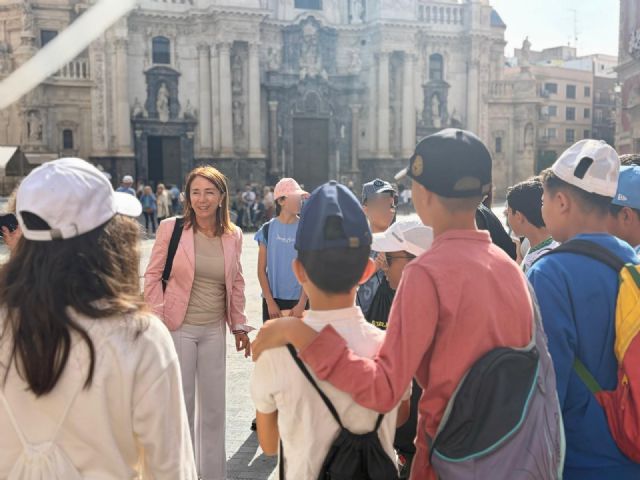 Cerca de 800 escolares conocen el patrimonio de la ciudad gracias a la actividad 'Murcia en el tiempo'