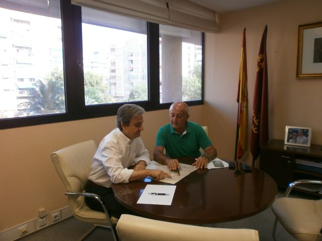 El Ayuntamiento asumirá la titularidad de casi 9 kilómetros de carreteras de la Comunidad Autónoma