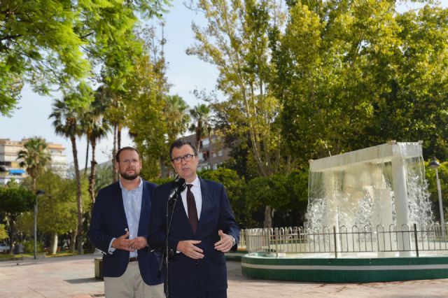 El agua cobra protagonismo en los jardines de Murcia y sus pedanías