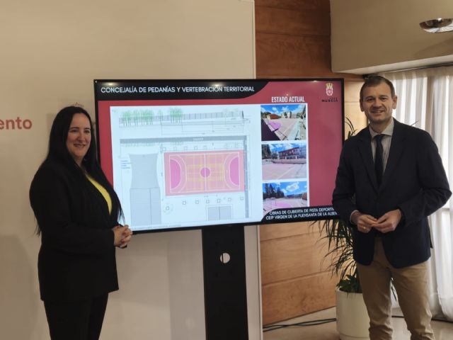 Alumnos del CEIP Virgen de la Fuensanta de La Alberca realizarán deporte protegidos por la nueva cubierta de casi 600 m2