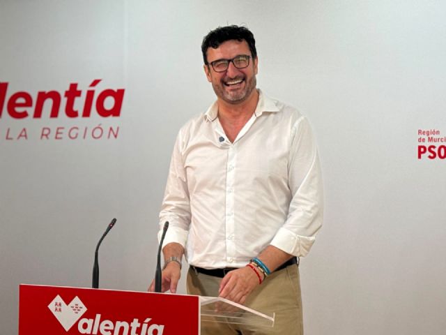 Ginés Ruiz presenta su precandidatura para encabezar el proyecto socialista a la Alcaldía de Murcia
