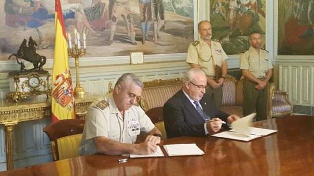 La UCAM y el Ministerio de Defensa firman un acuerdo en materia de formación universitaria, investigación y desarrollo tecnológico