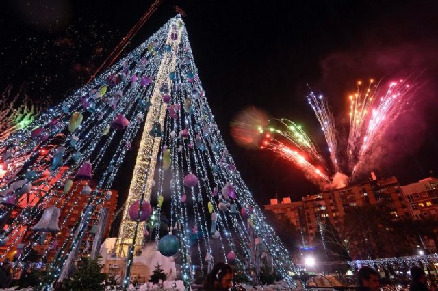 Un Roscón de Reyes gigante rodeará mañana el Gran Árbol de la Plaza Circular