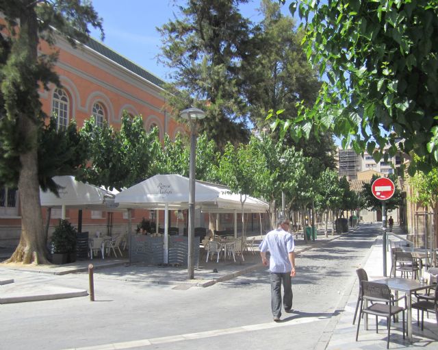 Ahora Murcia denuncia que el soterramiento de contenedores en el entorno del Romea no cuenta con estudios arqueológicos