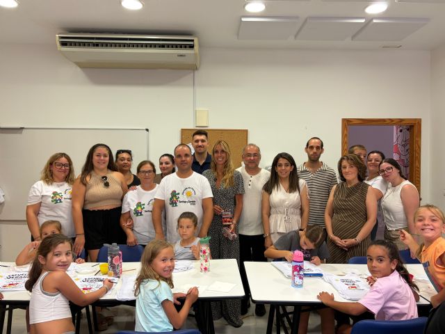 Medio centenar de menores participan en agosto en la Escuela de Verano de Santiago y Zaraiche