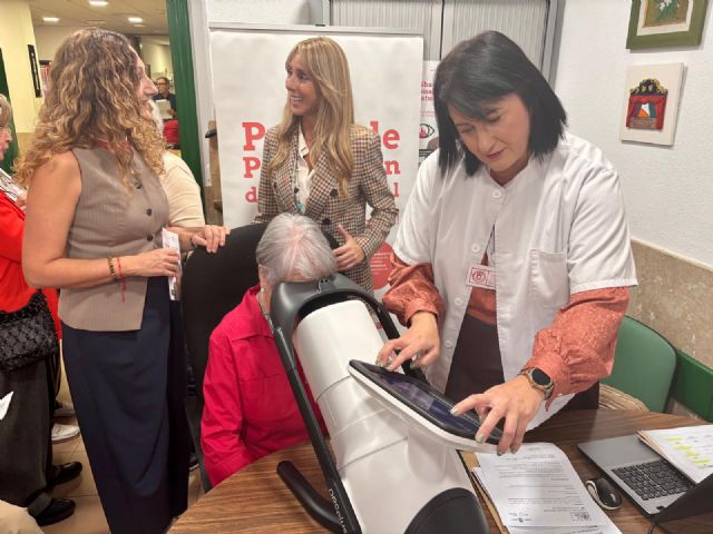 El nuevo programa municipal de Cribado Visual Gratuito realizará más de un millar de retinografías gratis a personas mayores del municipio