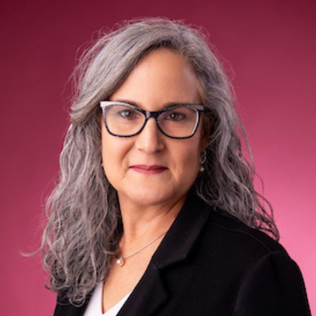 La Universidad de Murcia incorpora a los investigadores Nilda María Flores-González y Scott Newstok para impulsar proyectos internacionales