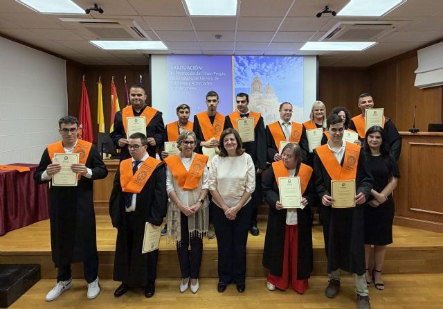 Se gradúa la XII promoción de Técnico de Empresas y Actividades Sociolaborales de UCAMPACITAS