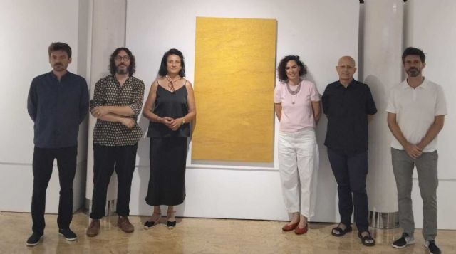 Carmen Baena Palenzuela gana el XXVI Premio de Pintura de la Universidad de Murcia con 'El susurro del viento'