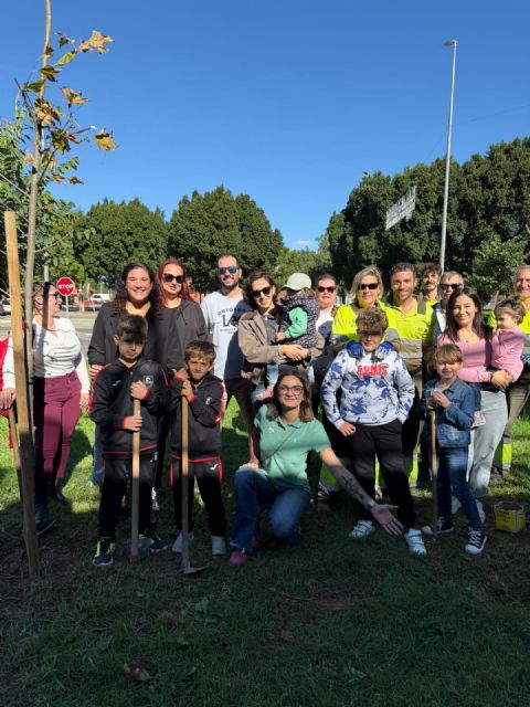 La Alberca crea un nuevo bosque urbano gracias a una nueva actividad vecinal del Plan Foresta