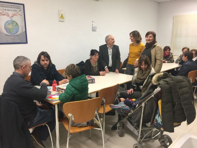 Derechos Sociales participa en el programa 'Dos casas, una vivienda' que ayuda a familias en procesos de separación