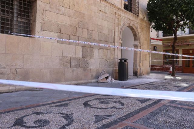 Huermur exige la revisión urgente de todas las fachadas de la Catedral de Murcia