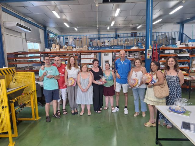 El Ayuntamiento de Murcia refuerza su compromiso con la inclusión y la autonomía de las personas con discapacidad intelectual a través de su colaboración con CEOM
