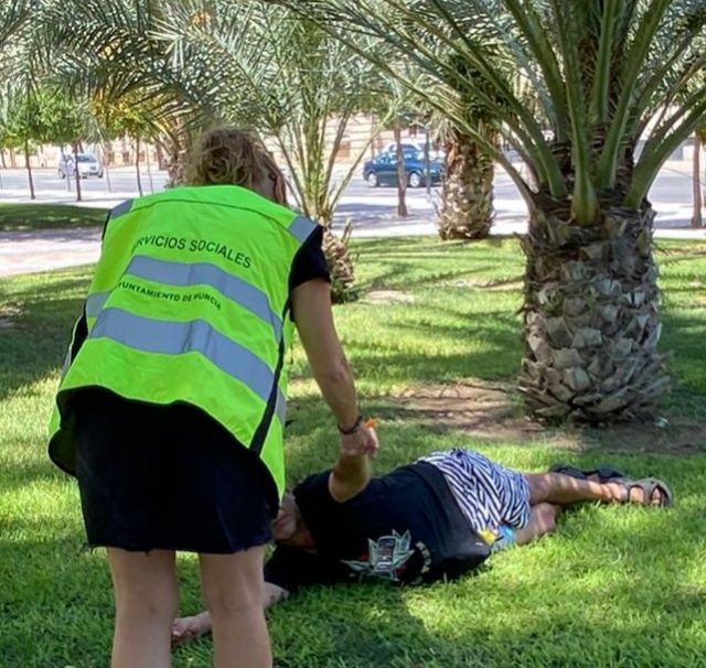 El SEMAS lleva atendidas a 59 personas sin hogar desde el arranque de la 'Operación Calor'