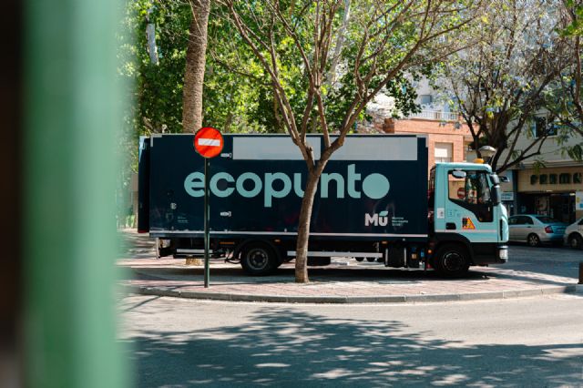 Los seis EcoPuntos móviles de Murcia mantienen su servicio durante el verano tras recoger más de 122 toneladas de residuos este a&ntilde;o