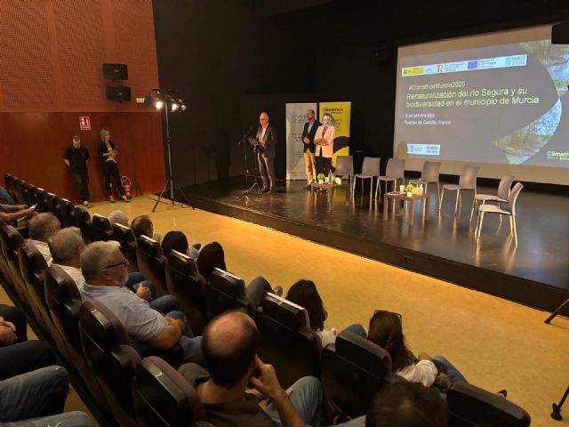 Cerca de un centenar de asistentes aportan sus ideas para la renaturalización del Río Segura en el Climathon Murcia 2025