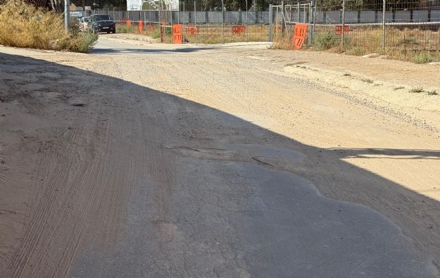 El Grupo Socialista exige al PP una limpieza urgente del vertedero de Beniaján, que sigue empeorando tras meses de inacción