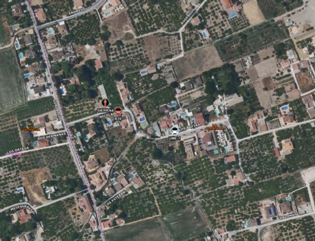 Servicios de Emergencia han atendido a un herido por quemaduras en el incendio originado por una chimenea en La Albatalía