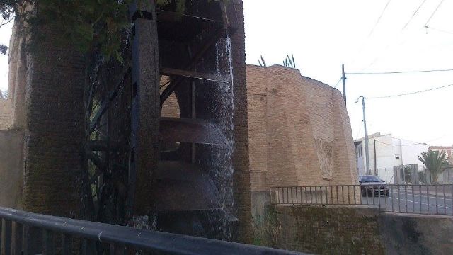 Ahora Murcia recuerda que el actual trazado de la costera norte cortaría en dos el acueducto de la rueda de la ñora