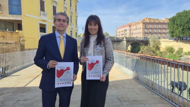 Murcia invita a sus vecinos a recorrer la ciudad 'de corazón' con un original certamen fotográfico