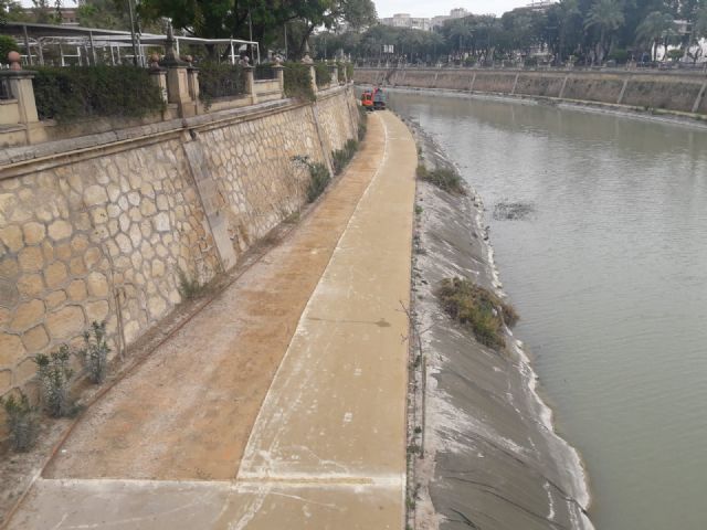 Comienzan las obras de reacondicionamiento del pavimento naturalizado de la margen izquierda del río en su tramo urbano
