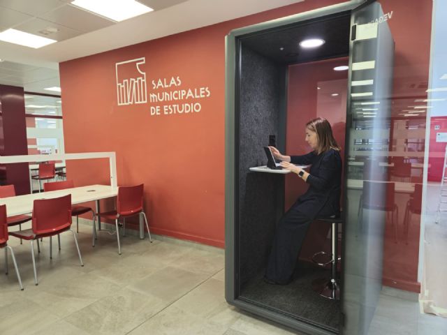 El Ayuntamiento instala las primeras cabinas insonorizadas en las Salas de Estudio 24 horas