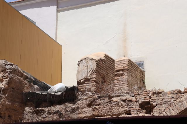 HUERMUR denuncia la desidia en el tramo de la muralla de Murcia en Santa Eulalia