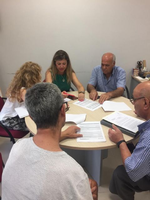 La Concejalía de Mayores inicia una ronda de visitas a los centro sociales para verificar su situación e impulsar un plan de renovación