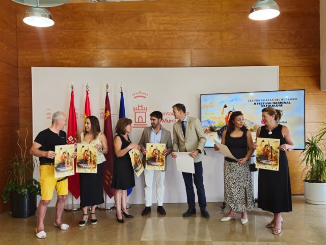 El Castillo de Monteagudo se convierte en escenario del II Festival Nacional de Folklore 'Las Fortalezas del Rey Lobo'